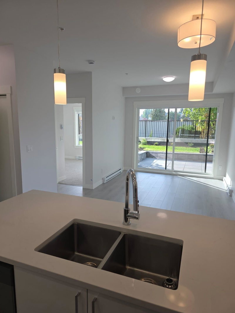 123 - 33886 Pine Street