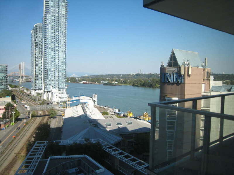 1312 - 908 Quayside Drive