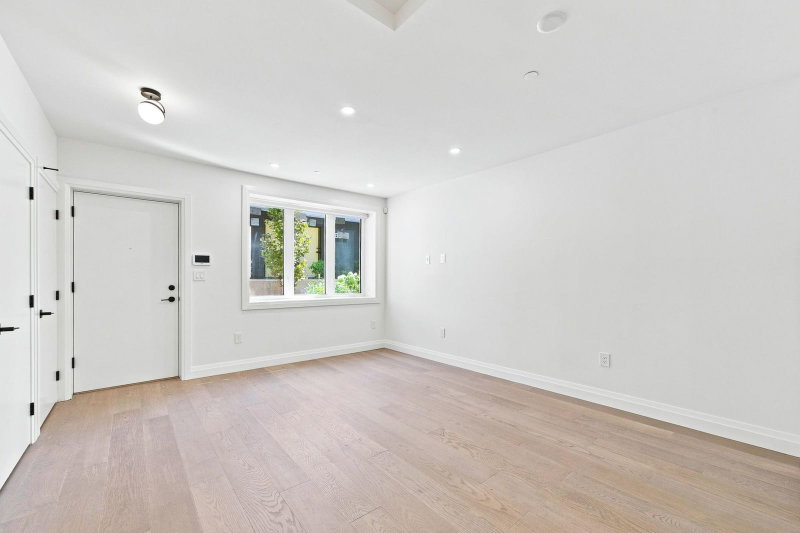 6166 Granville Street