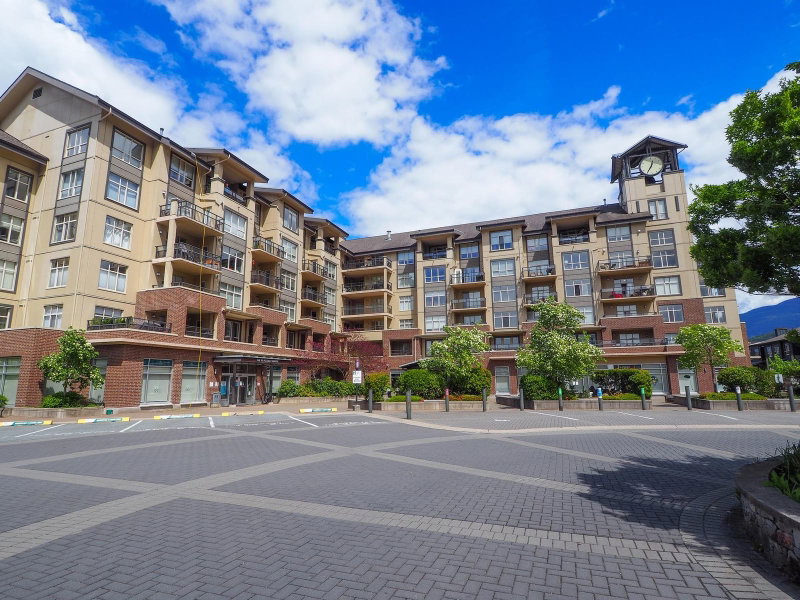 318 - 1211 Village Green Way