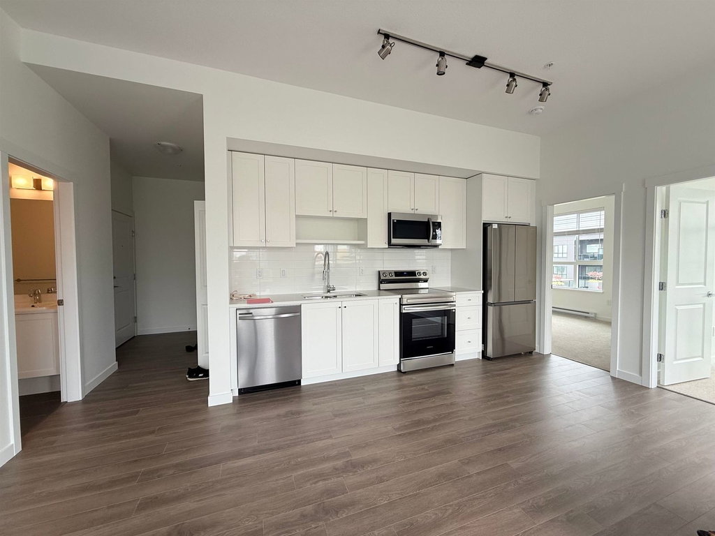 607 - 15733 85 Avenue 4
