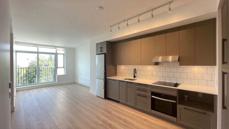 403 - 8750 University Crescent