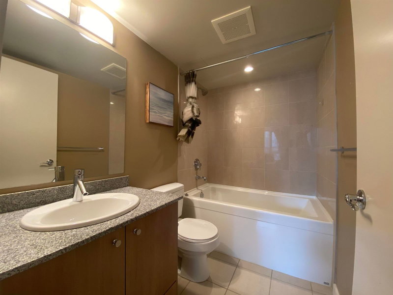 10XX - 1212 Howe Street