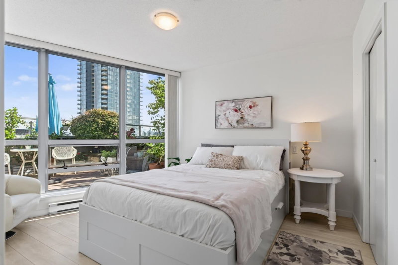 507 - 14 Begbie Street