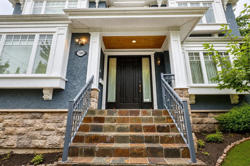 1505 62nd Avenue W
