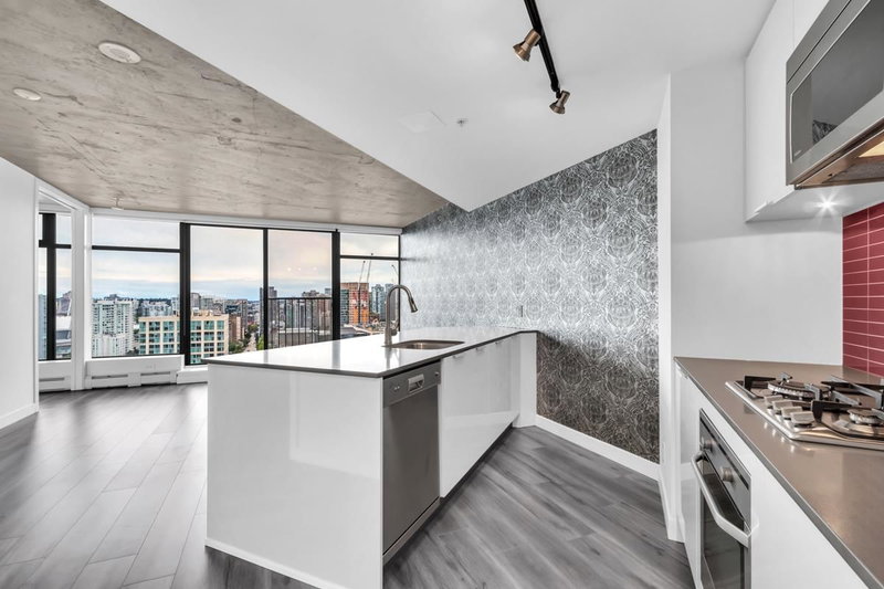 2907 - 128 Cordova Street W