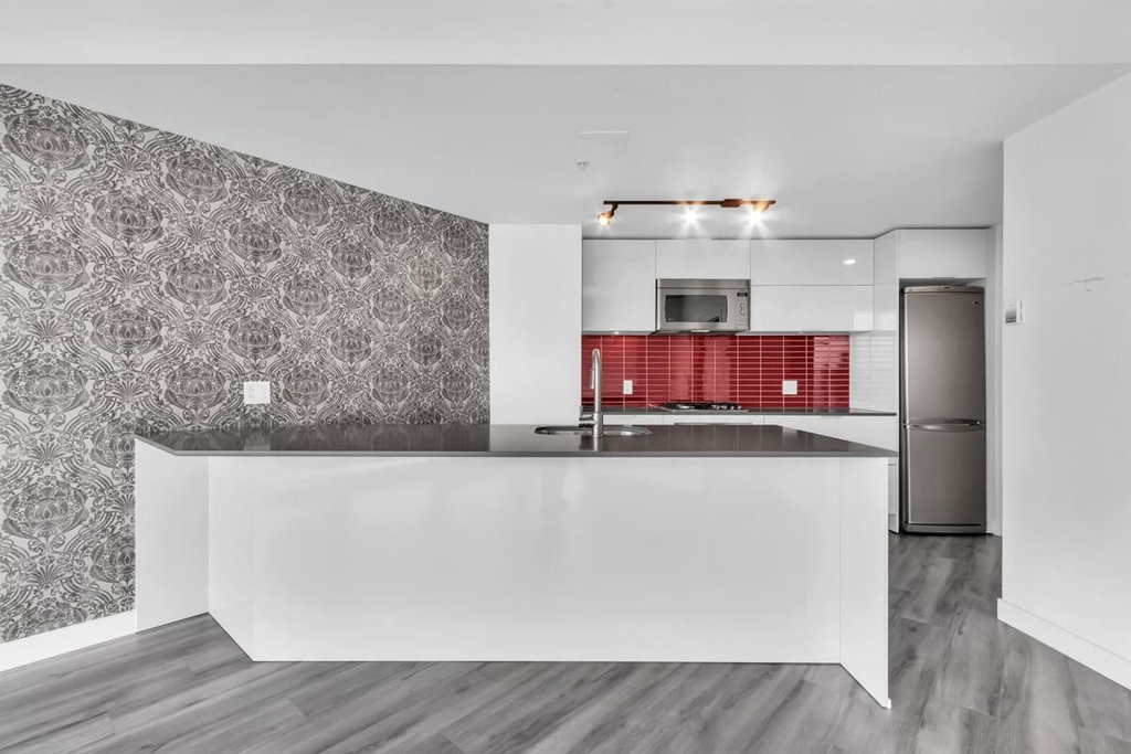 2907 - 128 Cordova Street W 5