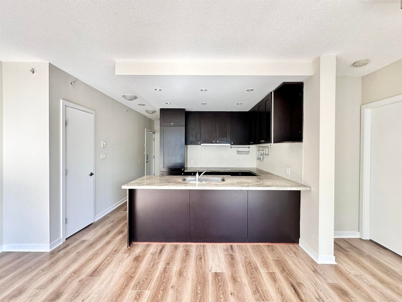 707 - 821 Cambie Street