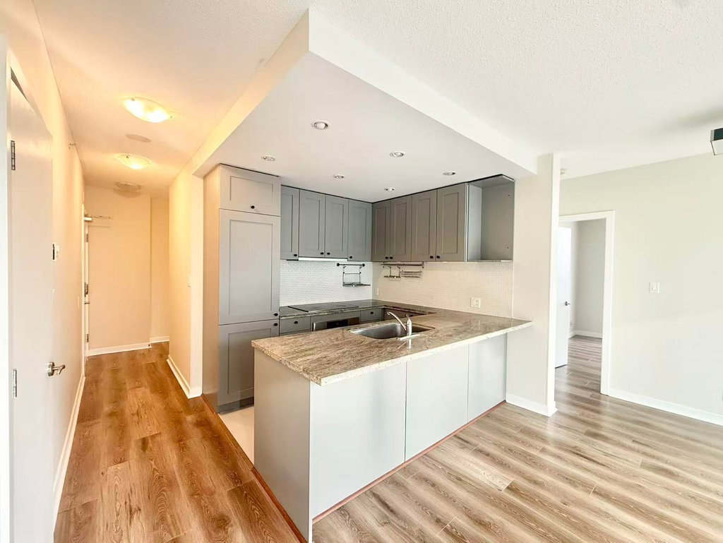 707 - 821 Cambie Street 2