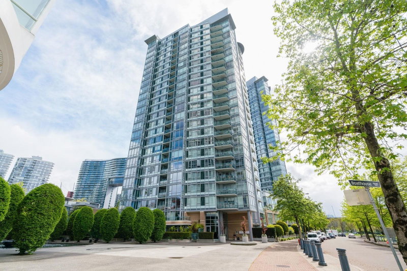 505 - 1067 Marinaside Crescent