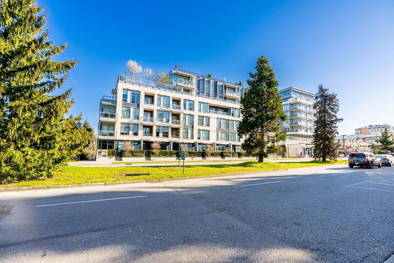 302 - 523 King Edward Avenue W