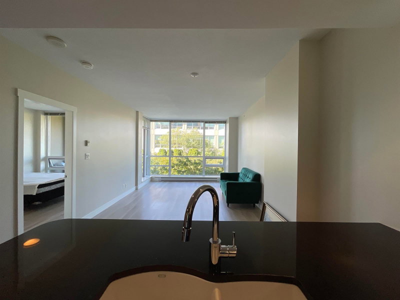 602 - 2968 Glen Drive
