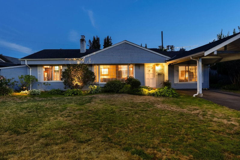 1283 Pinewood Crescent
