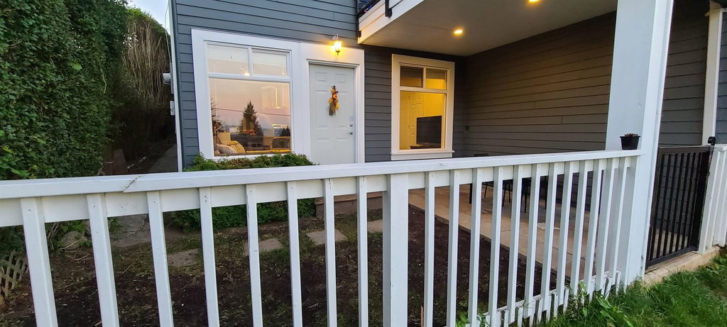 851 Calverhall St Street 5