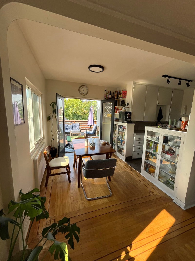 301 - 735 Royal Avenue
