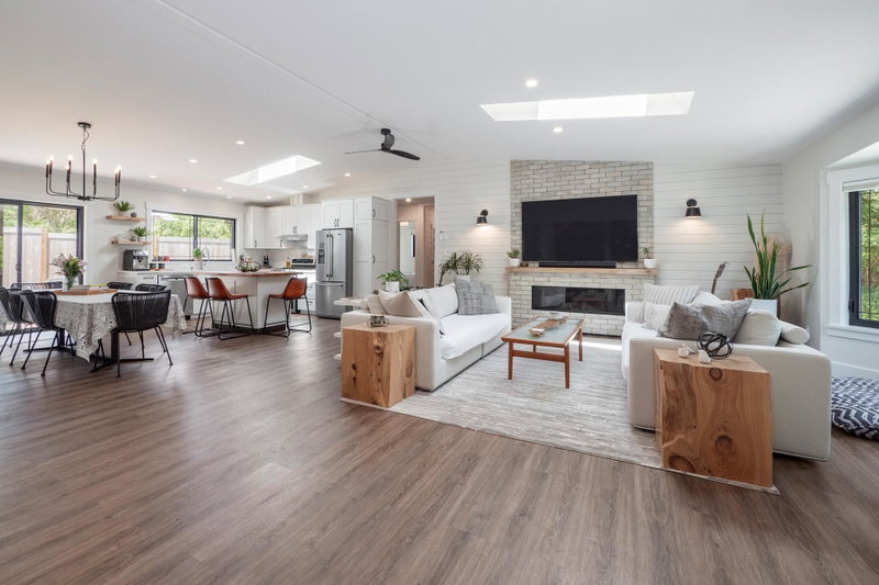 655 Dougall Road