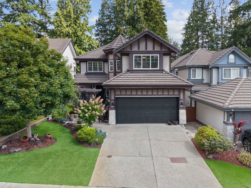3277 Chartwell Grn