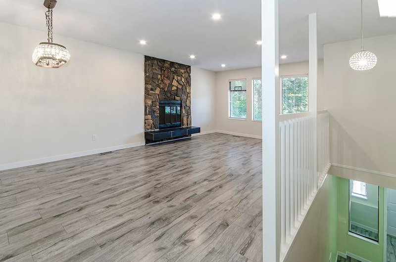 Upper Level - 1220 Nestor Street