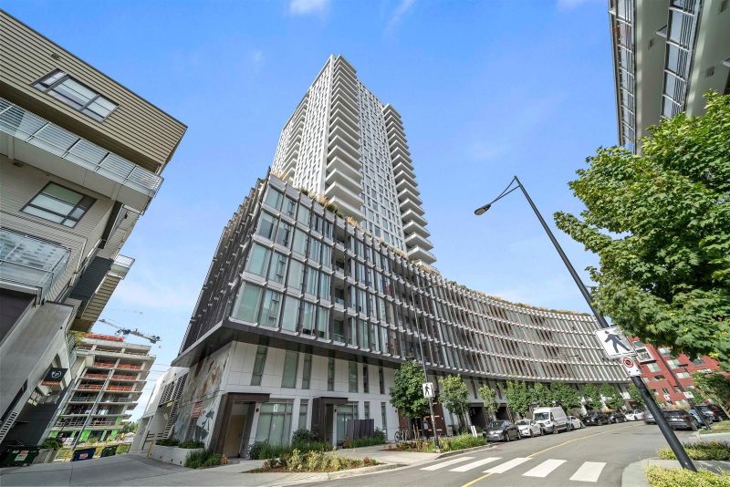 426 - 3438 Sawmill Crescent
