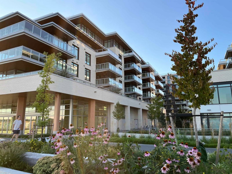 407 - 785 Harbour Way