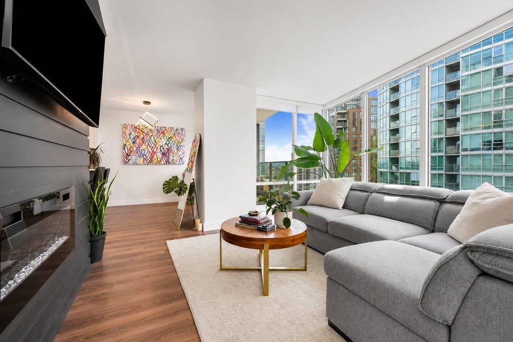 2606 - 1438 Richards Street 2