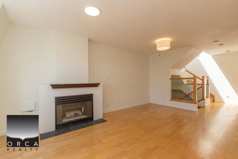 102 - 3349 Dunbar Street