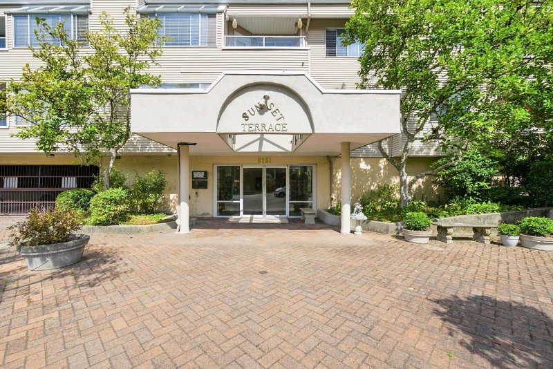 305 - 8751 General Currie Road