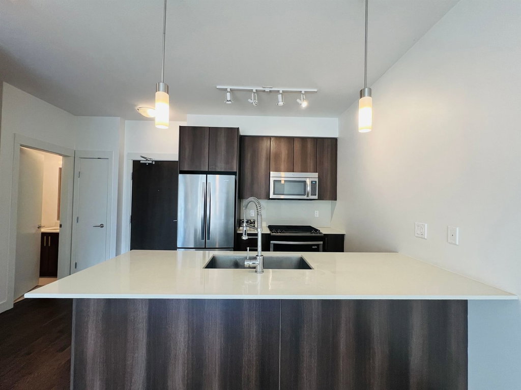 416 - 7058 14th Avenue 2