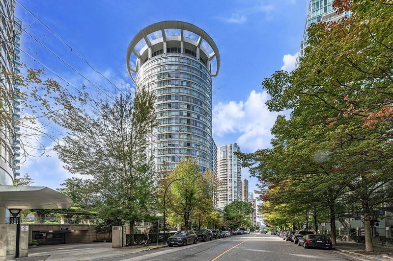 1203 - 1288 Alberni Street