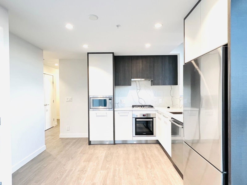 1702 - 567 Clarke Road