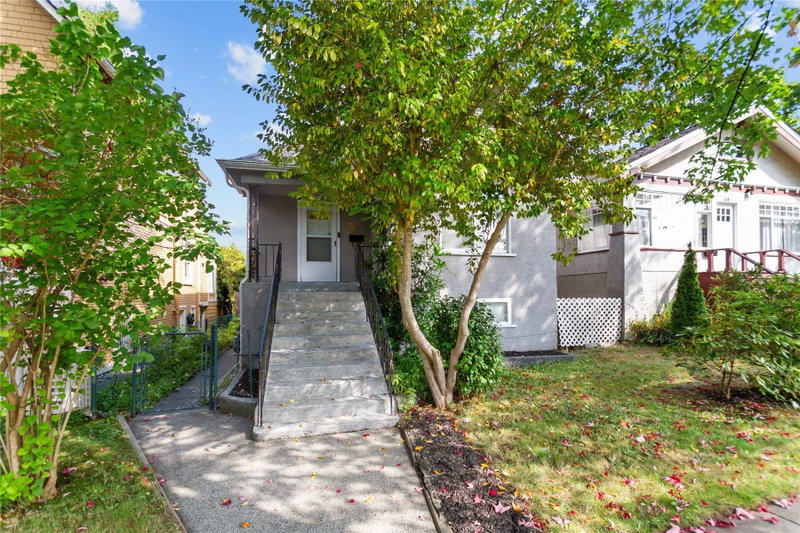 2461 Dundas Street