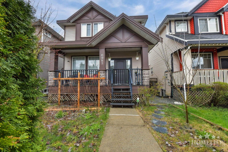 Coach House - 6983 192 Street