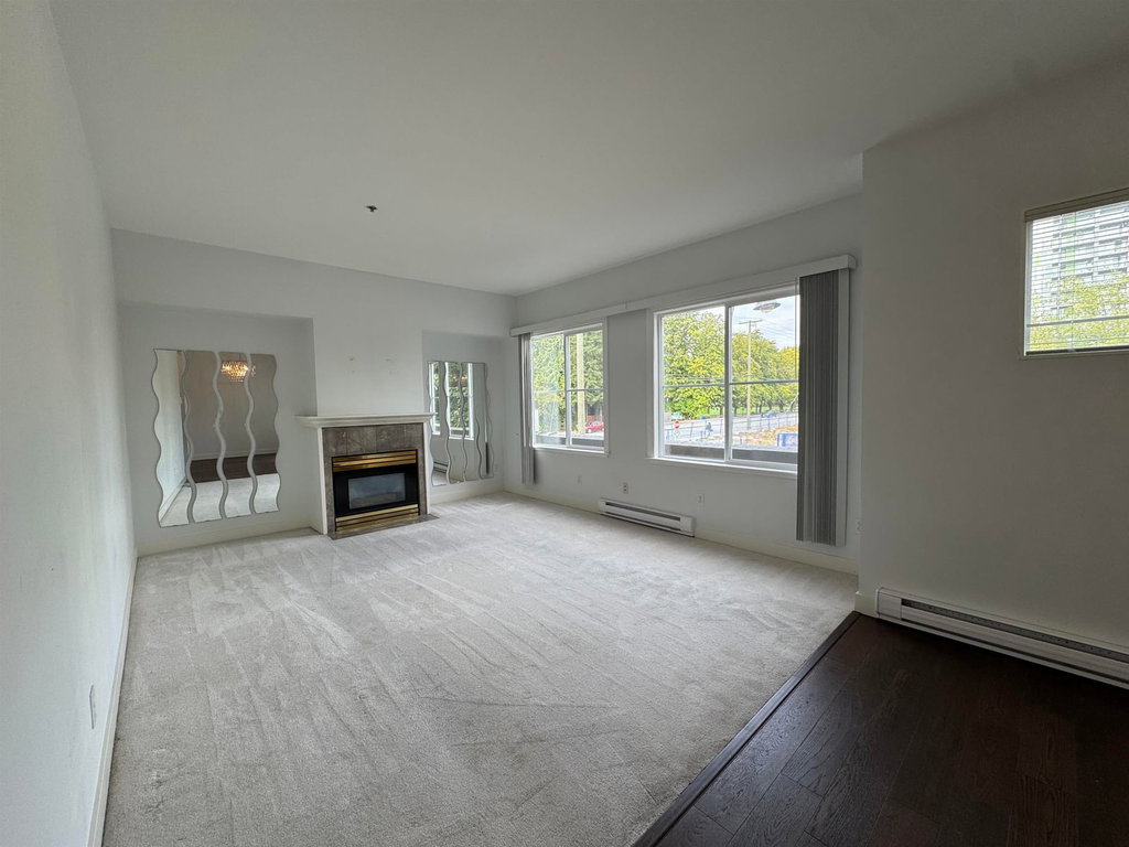 212 - 7288 No.3 Road 3