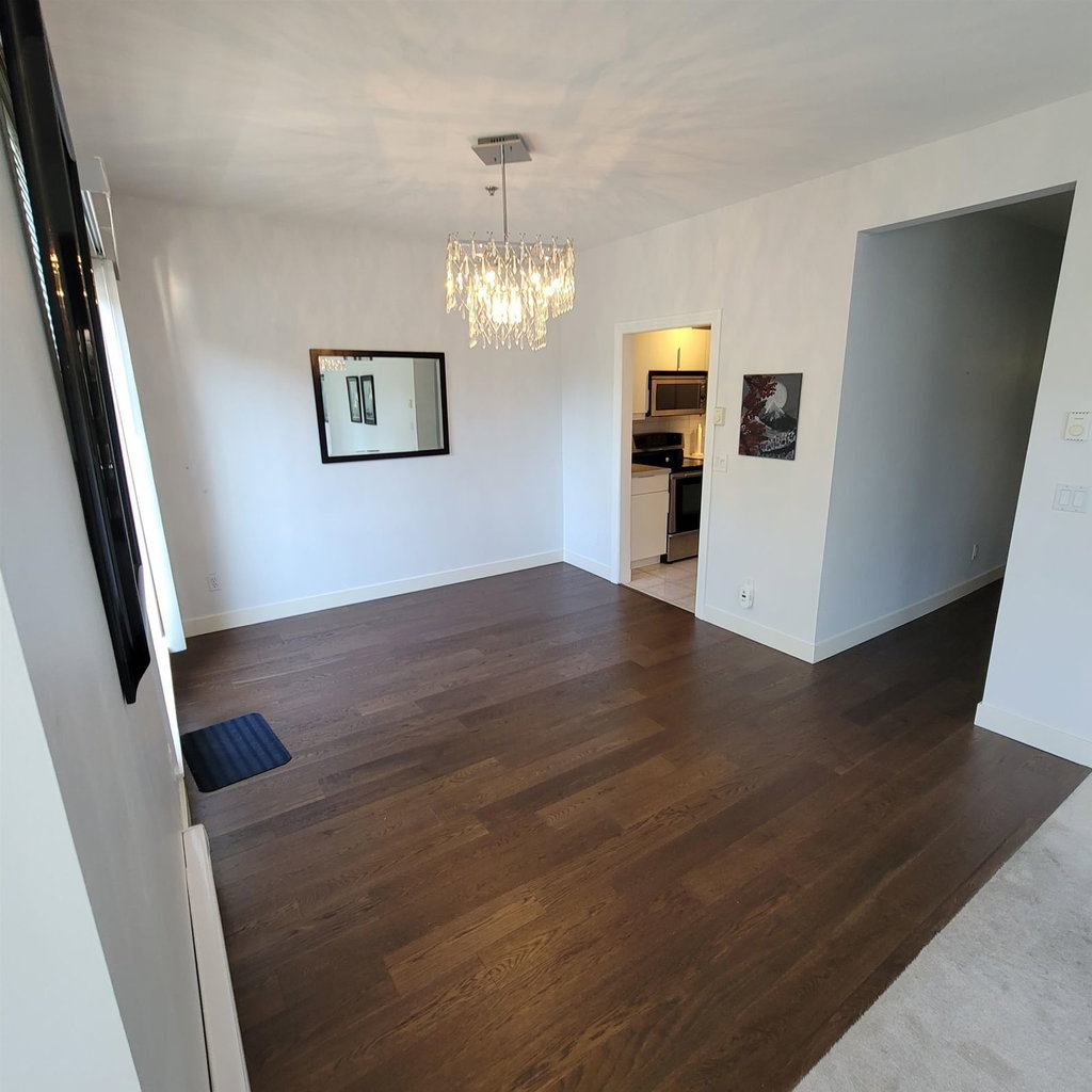 212 - 7288 No.3 Road 4