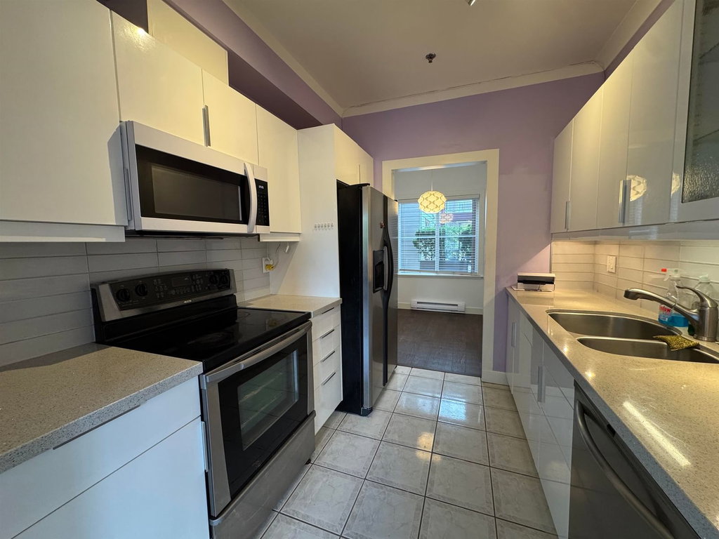 212 - 7288 No.3 Road 5