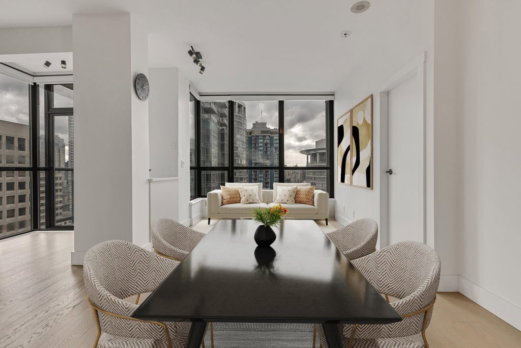 2402 - 1239 Georgia Street W 2