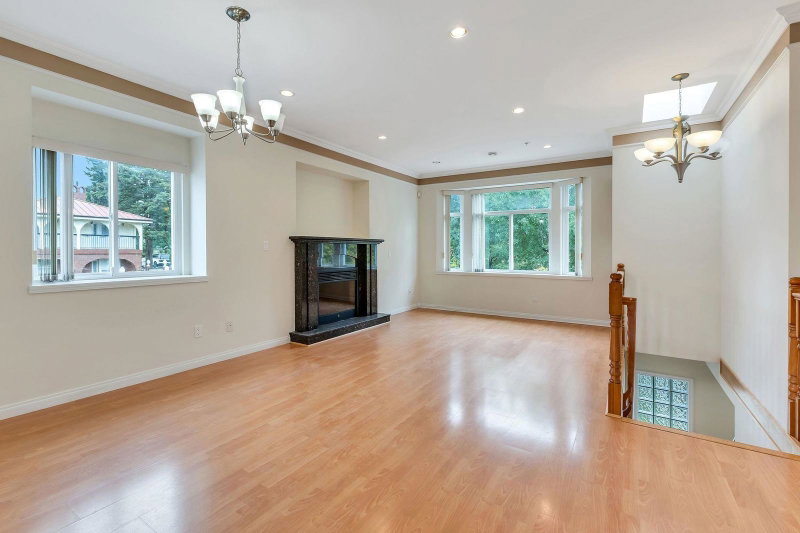 Main - 2291 East 12th Avenue
