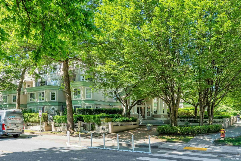 310 - 2990 Princess Crescent