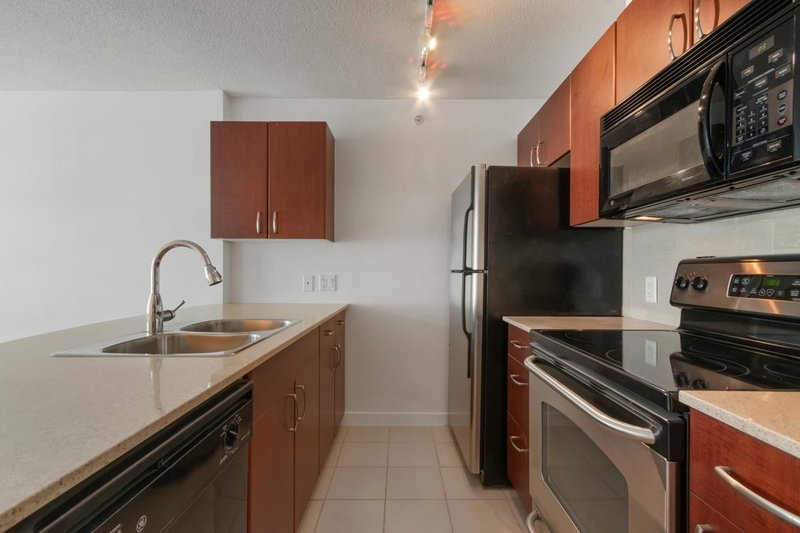 2606 - 610 Granville Street