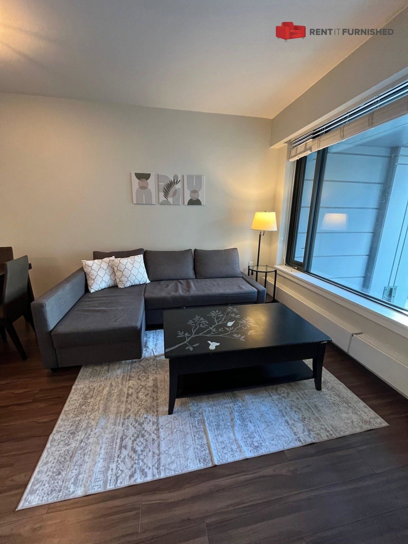 211 - 215 1st Street W