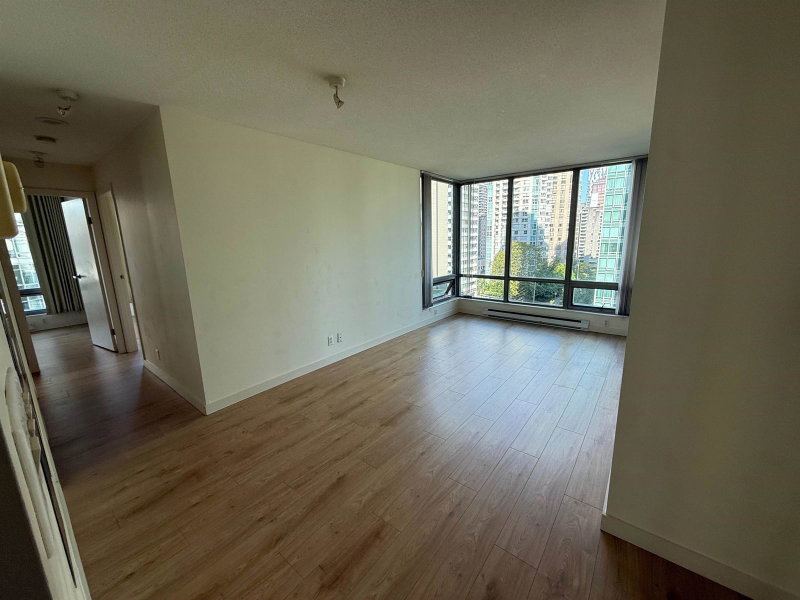 1108 - 1200 Georgia Street W
