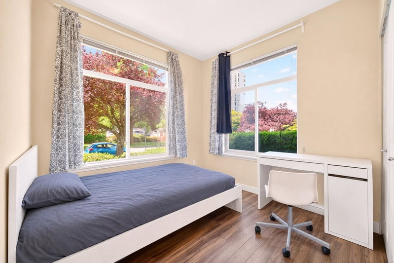 Second bedroom - 5692 Kings Road