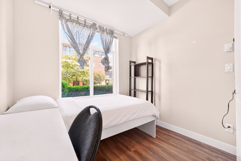 Third bedroom - 5692 Kings Road