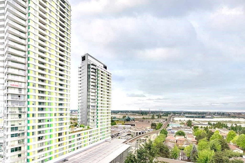 2206 - 488 Marine Drive SW
