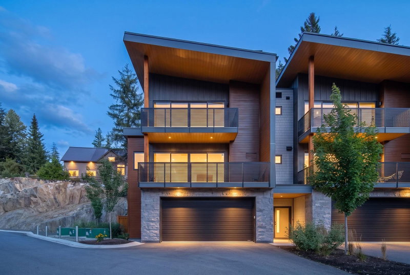 20 - 2077 Garibaldi Way