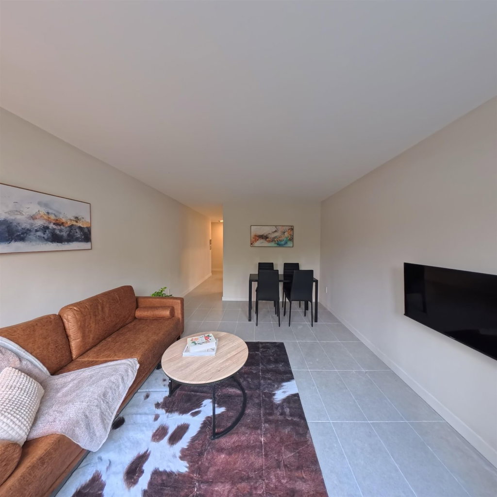 2B - 1540 Haro Street 5