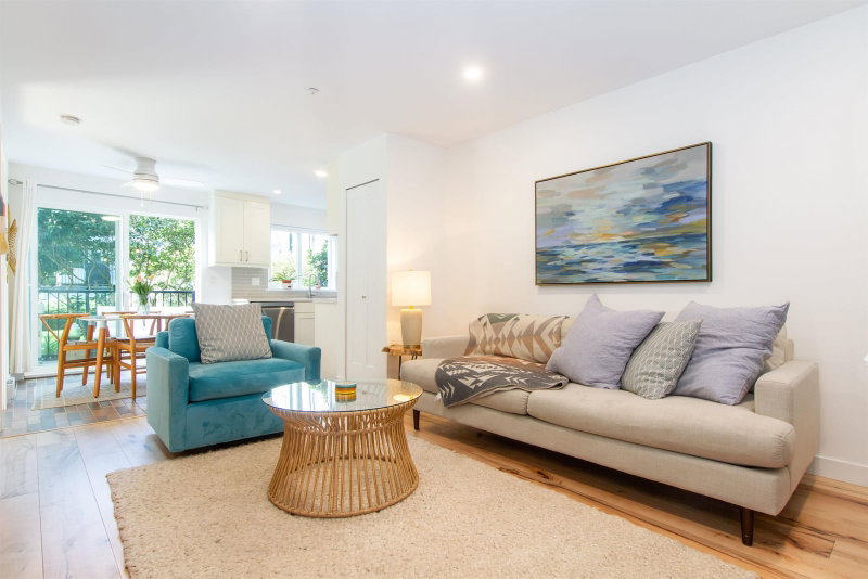 E108 - 40180 Willow Crescent