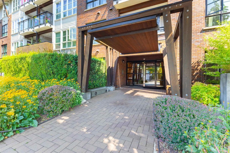 416 - 23215 Billy Brown Road