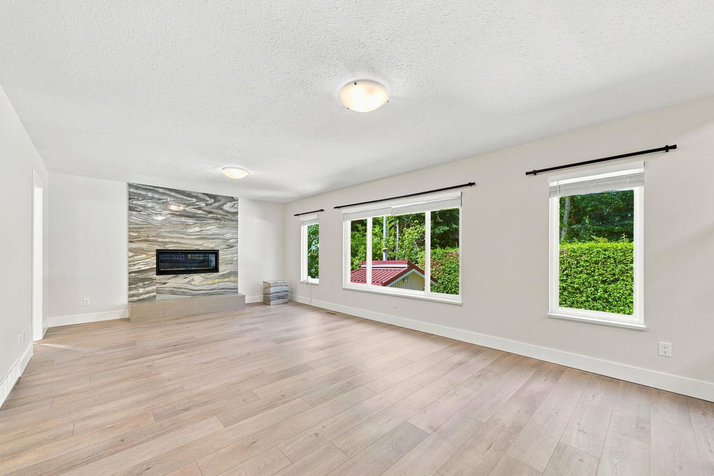 Main - 5553 Nancy Greene Way 2