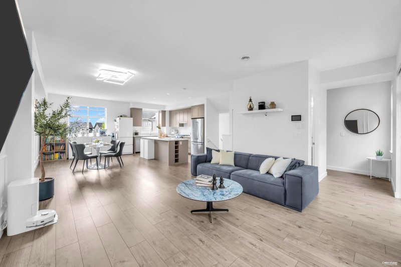 163 - 3565 Baycrest Avenue